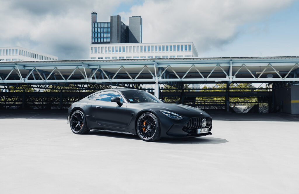 tiefschwarzmetallic Mercedes AMG GT 63 Coupé